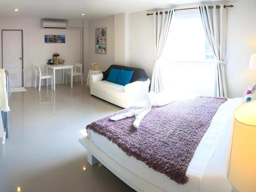 Chic Hotel Suratthani Сураттхани Экстерьер фото
