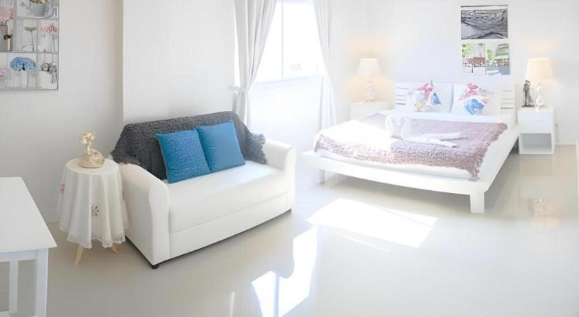 Chic Hotel Suratthani Сураттхани Экстерьер фото